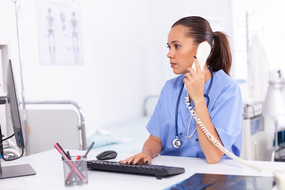 Remote Scribe Supporting Healthcare Professionals